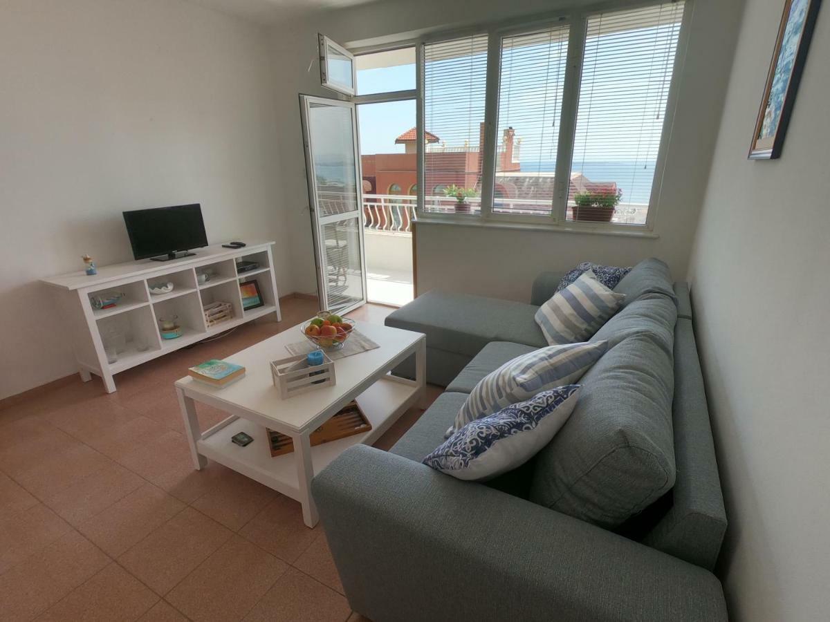 Apartment In St. Vlas With Terrace Sveti Vlas Exterior foto