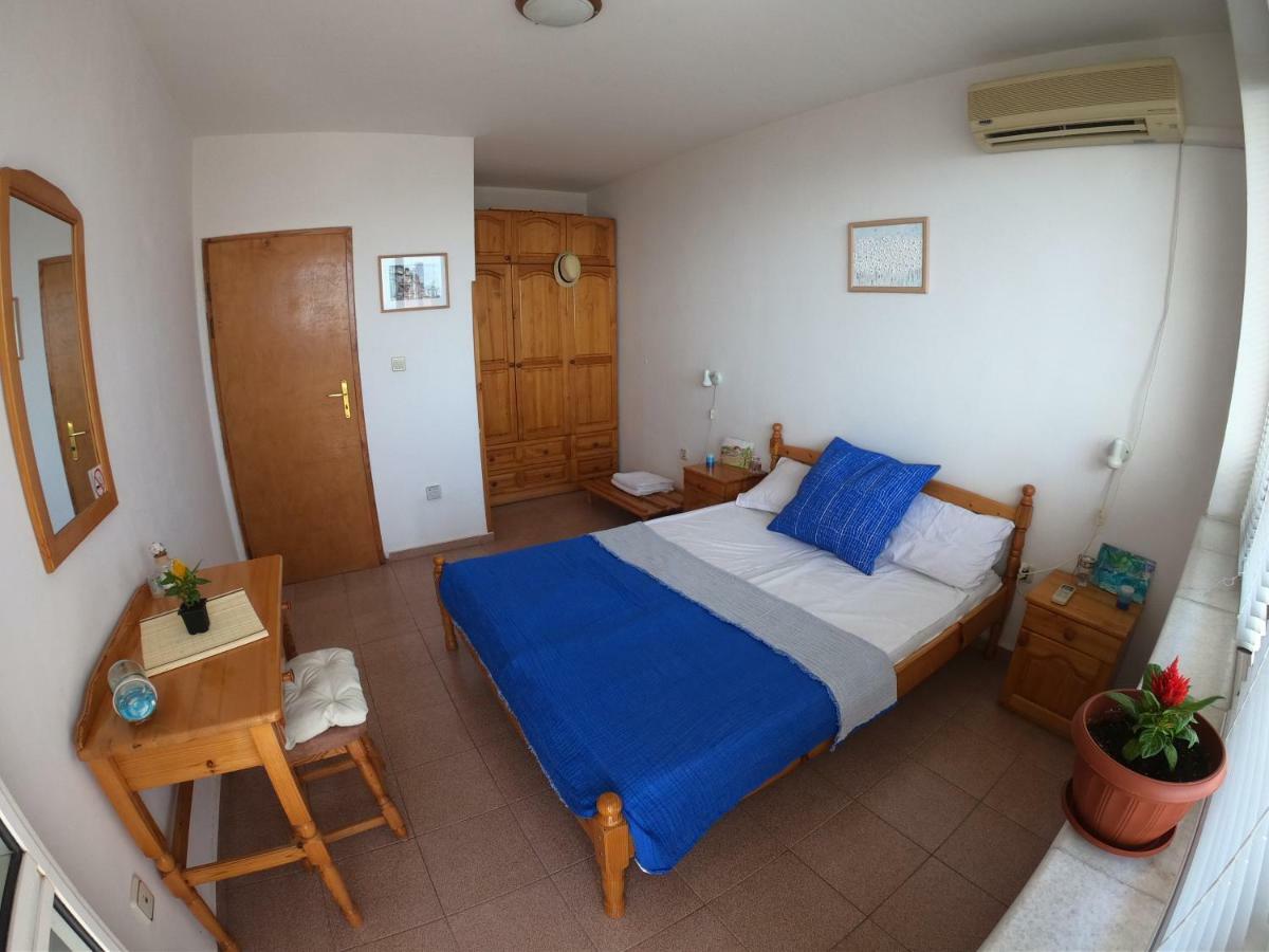 Apartment In St. Vlas With Terrace Sveti Vlas Exterior foto