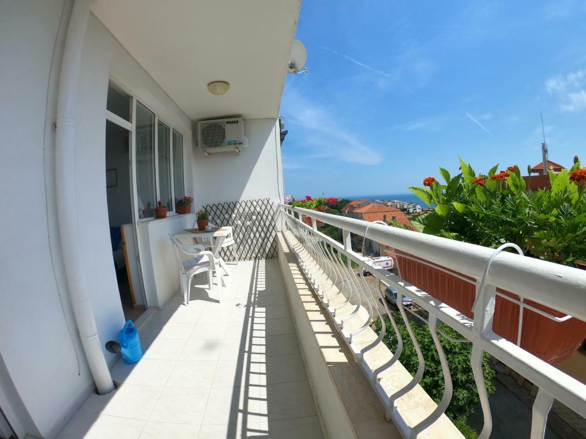 Apartment In St. Vlas With Terrace Sveti Vlas Exterior foto