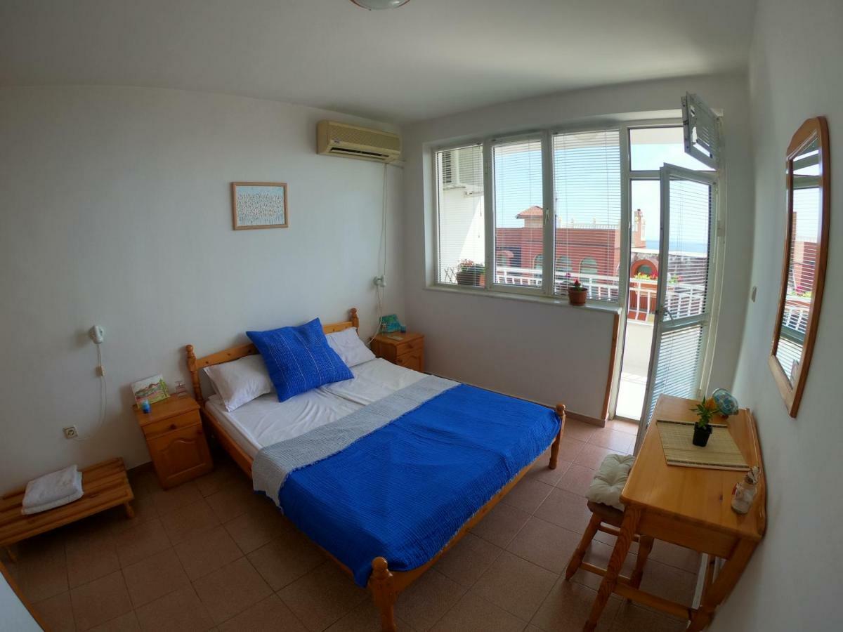Apartment In St. Vlas With Terrace Sveti Vlas Exterior foto